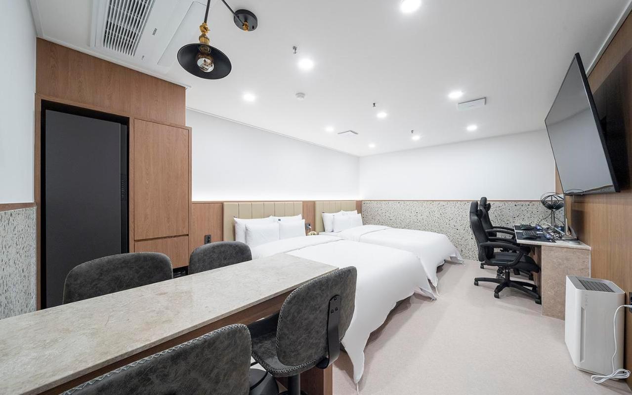 Rosy Hotel Cheongju Eksteriør bilde