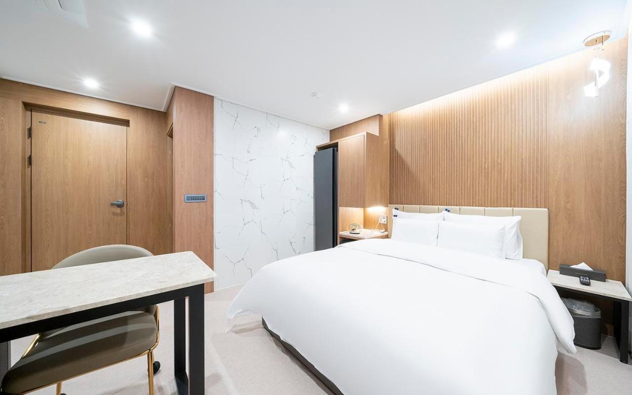 Rosy Hotel Cheongju Eksteriør bilde